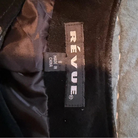 Chic Black Chevron Leather Jacket - Picture 4 of 9